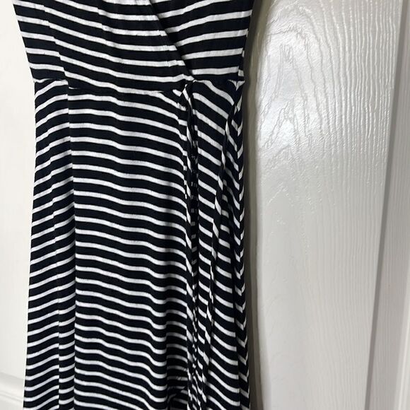 Streetwear society black and white striped faux wrap dress size small - Picture 4 of 5